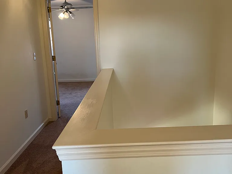 2077G Raleigh Rd — Photo 14
