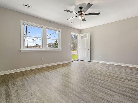 3rd image of 7503 Chestnut Ave