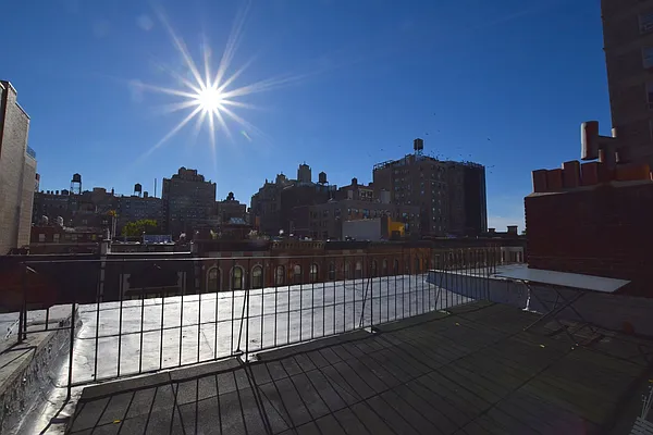 Rented by City Stop Realty | media 19