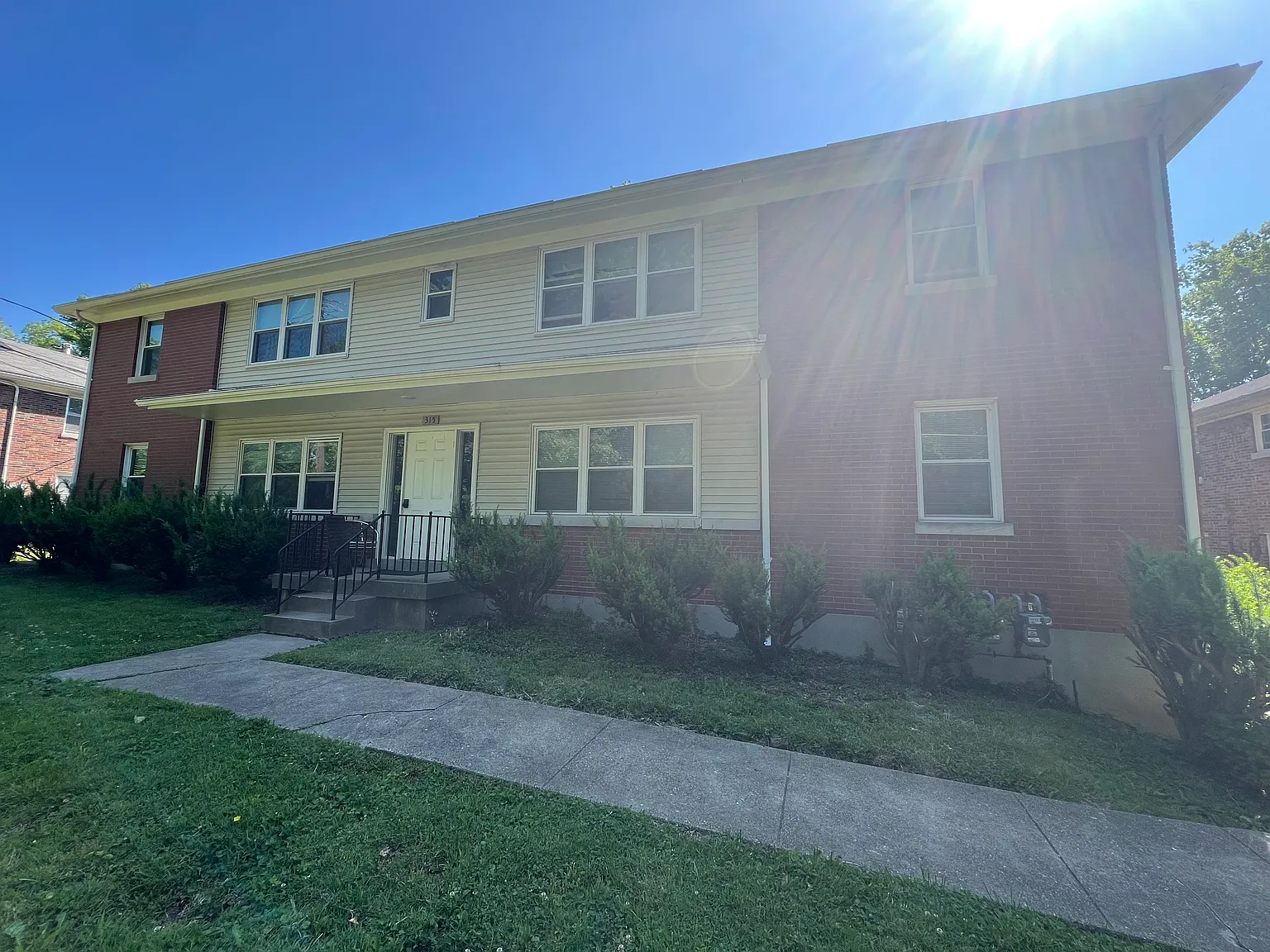 2 bed, 850 sqft, $1,075 — Photo 2