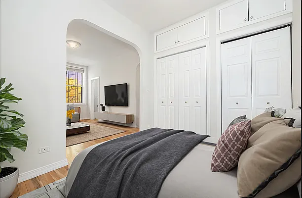 Rented by REAL New York | media 9