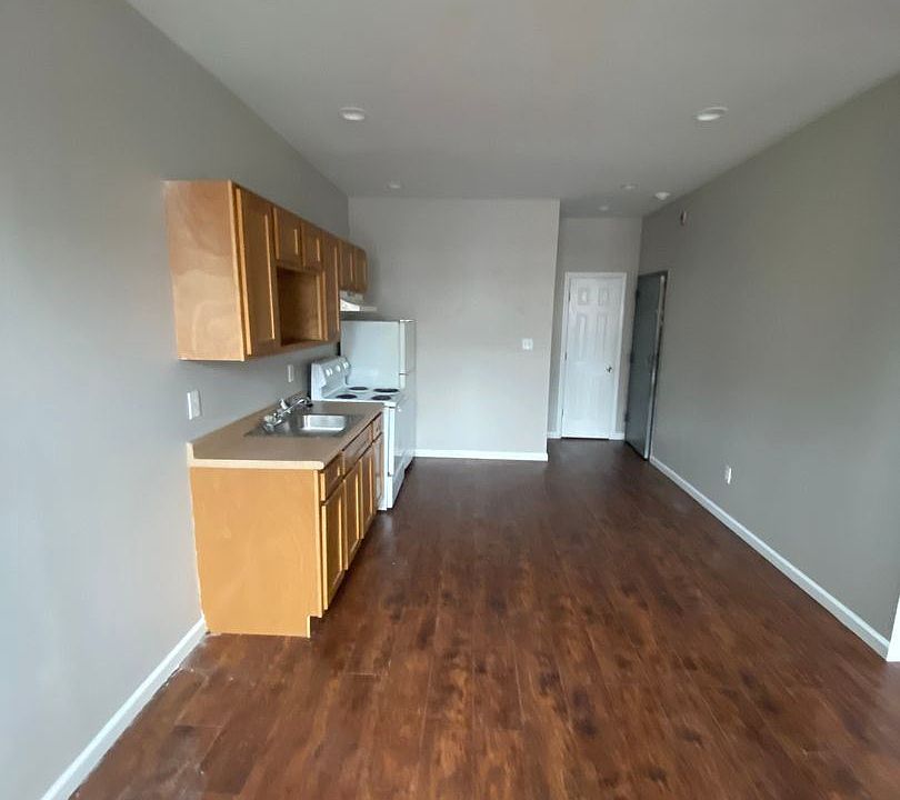 2nd image of 2022 E Orleans St #10514564
