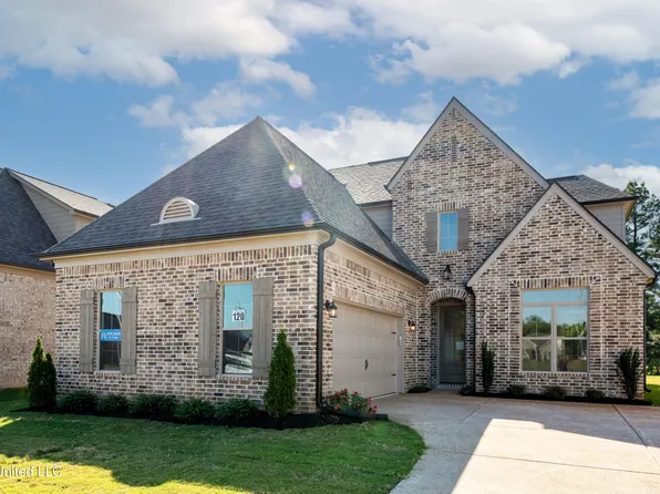 3471 Hatton Dr, Nesbit, MS 38651