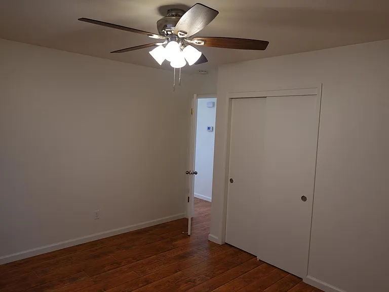 2505 Murray St — Photo 7