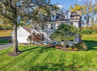 1505 Timberbluff Ct, Chesterfield, MO 63017