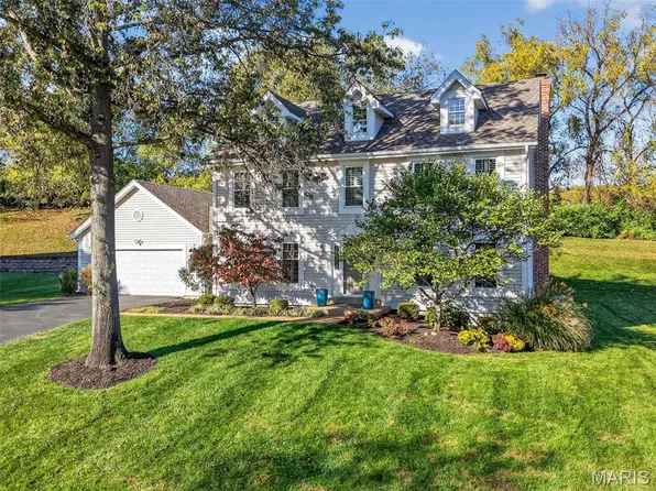 1505 Timberbluff Ct, Chesterfield, MO 63017