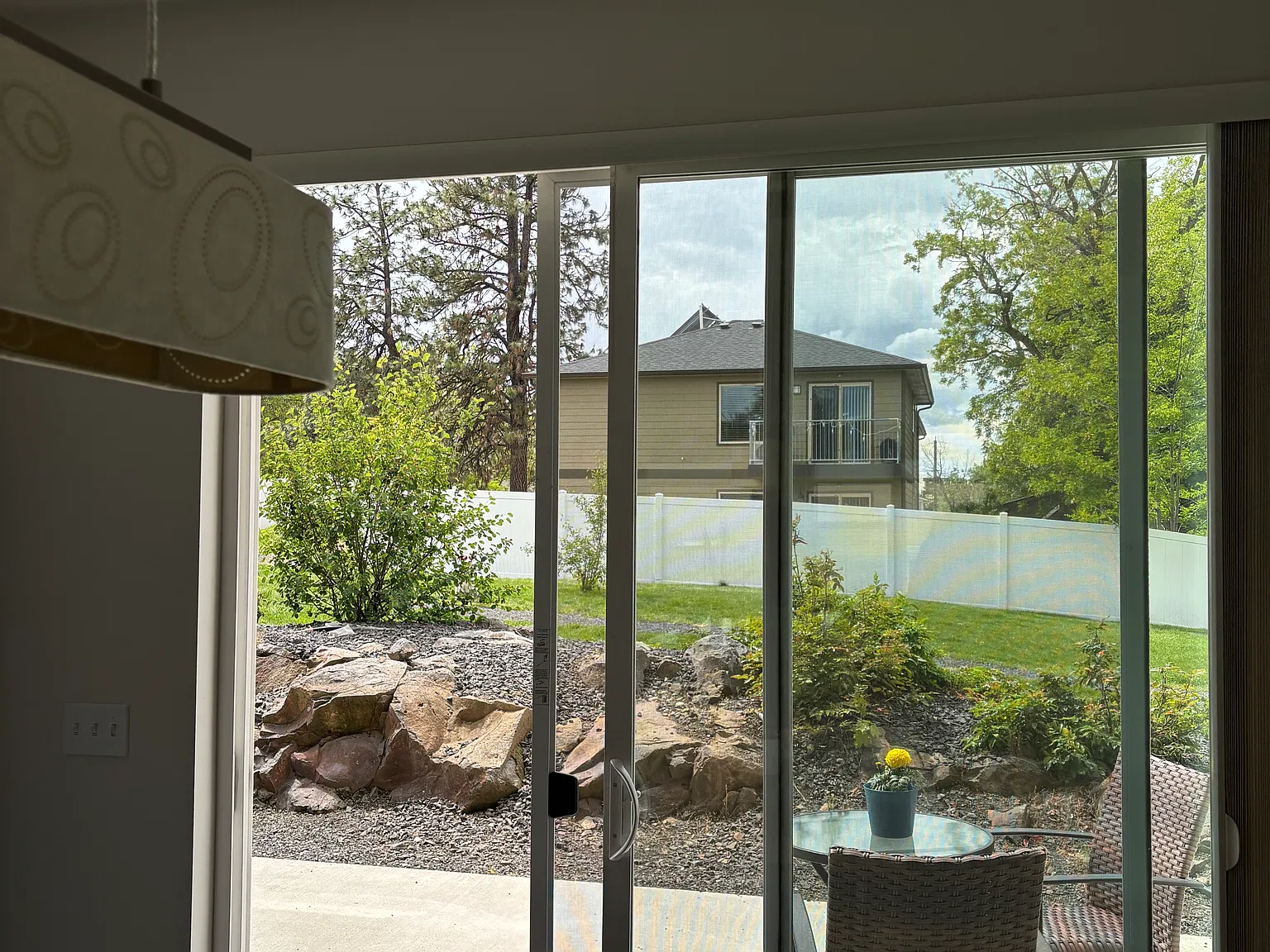 2 bed, 2.5 bath, 1200 sqft, $2,000 — Photo 4