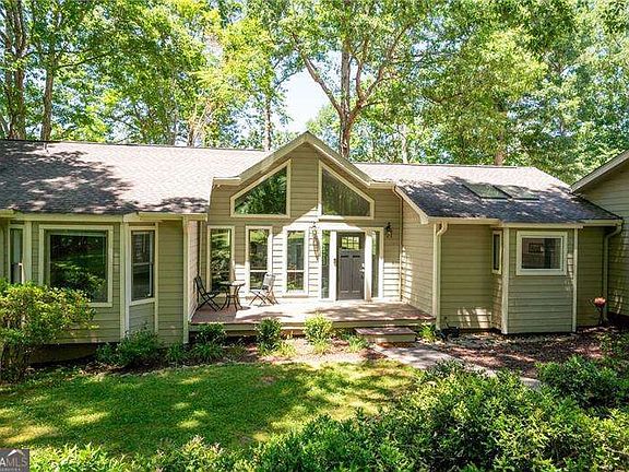 3rd image of 3471 Stone Dr