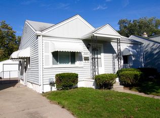 927 E Brickley Ave, Hazel Park, MI