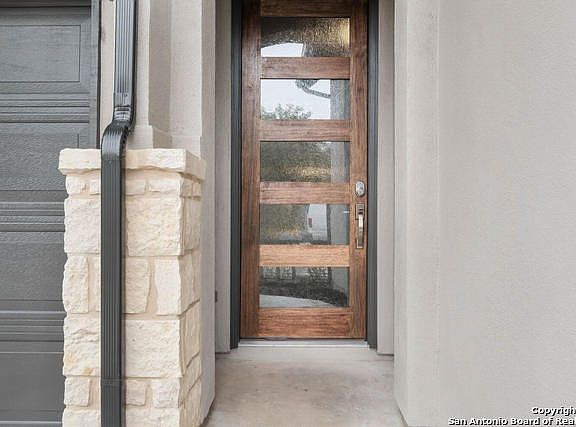 2nd image of 11322 Cottage Grv