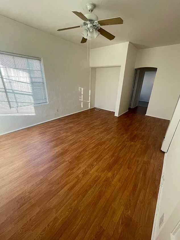 Building Photo - 439 N Van Ness Ave #1
