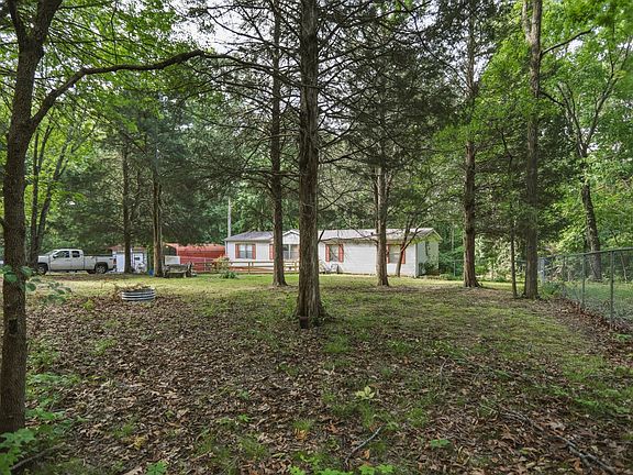 3rd image of 1024 Pickle Knight Rd