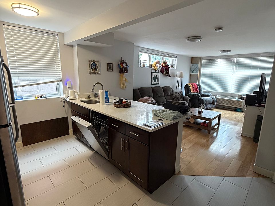 1st image of 2625 28th St APT Bd