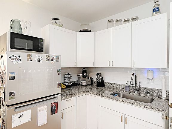 5th image of 2309 Fontaine Ave #1