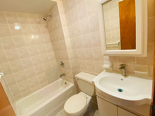 Rented by Level Group | media 1