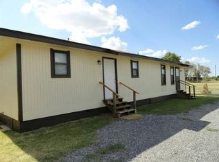 208 Southhill Rd, Apache, OK 73006