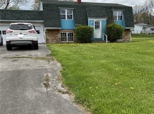 4548 Washington Square Dr, Youngstown, OH