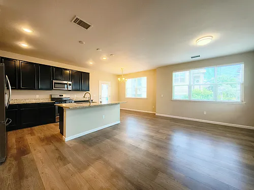 4644 Copeland Loop #202 Photo 1