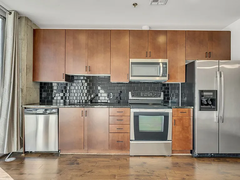 301 Demonbreun St #707 — Photo 28