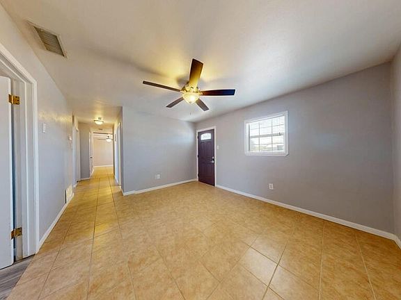 4th image of 400 NE 5th St