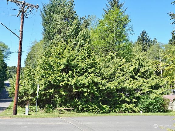 2nd image of 3 Holly Lane