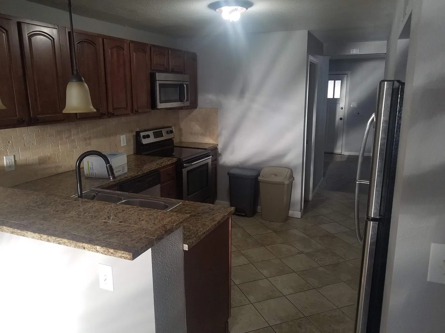 2 bed, 1100 sqft, $2,000 — Photo 3