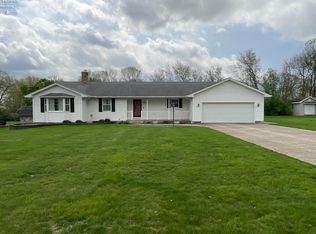 717 Rambo Ln, Fremont, OH 43420