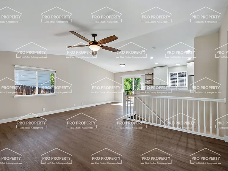5836 Colby St — Photo 3