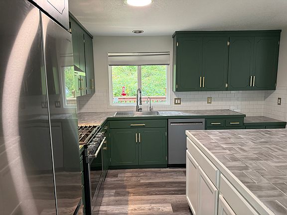5th image of 15611 175th Ave NE