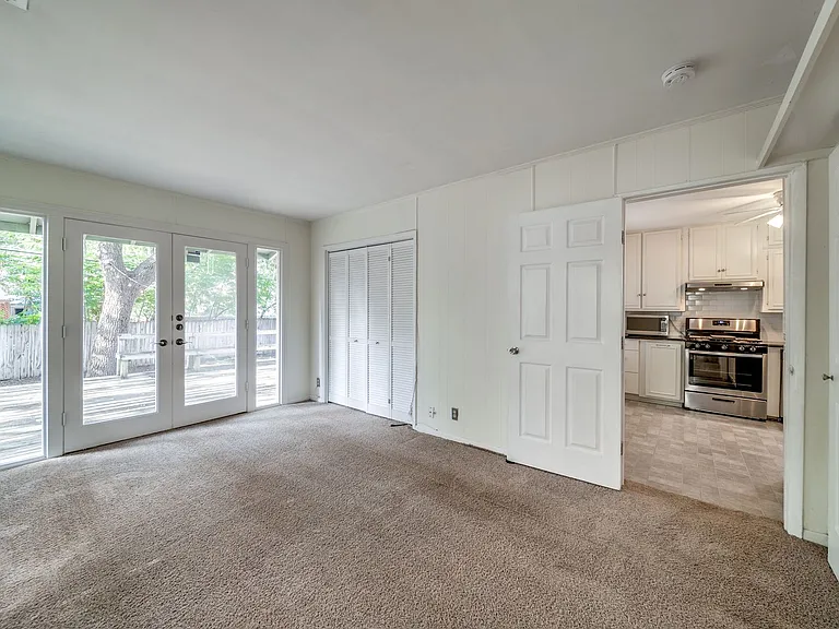 136 Harmon Dr — Photo 13