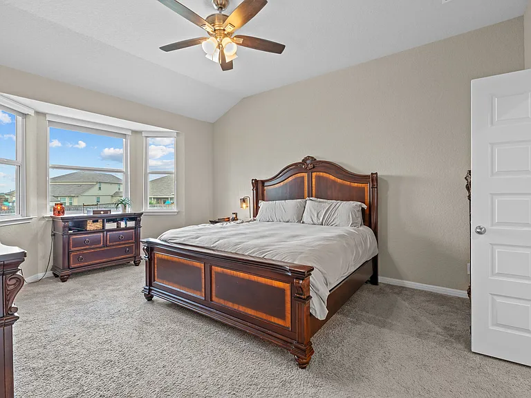 10330 Luneville Ln — Photo 5