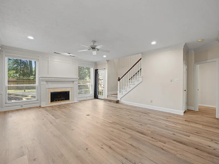 12119 Auburn Hills Dr — Photo 7