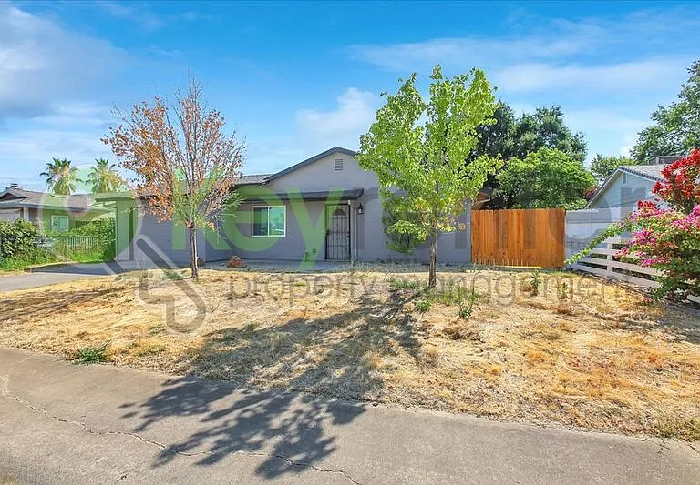 8256 Manhart Way — Photo 2