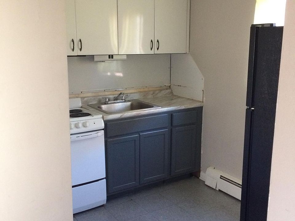 2nd image of 3638 W 117th St APT 1