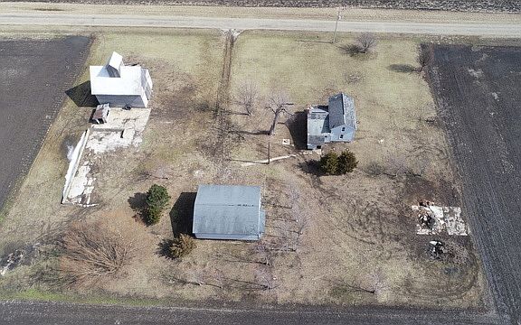 3rd image of 1257 County Road 3100 E