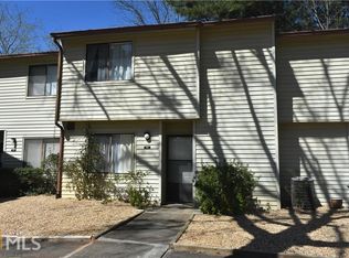 1098 Country Ct, Lawrenceville, GA 30044