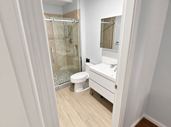 5 bedroom rental in West Vancouver — photo 12