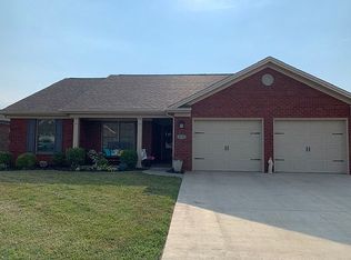 1892 Wellshurst Dr, Owensboro, KY 42301