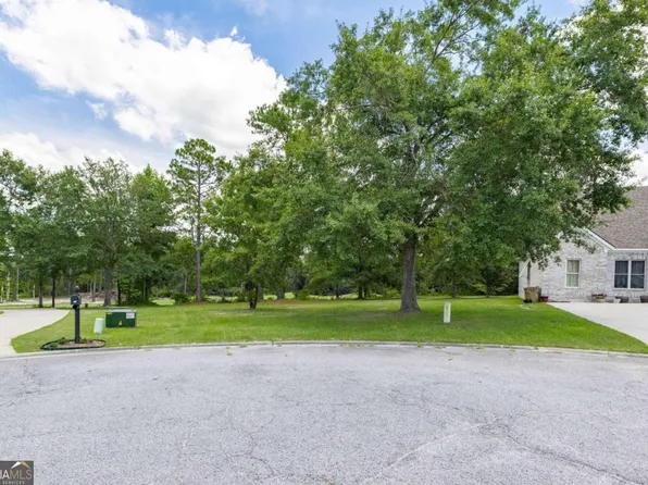 32 Sheridan Ct, Ellabell, GA 31308