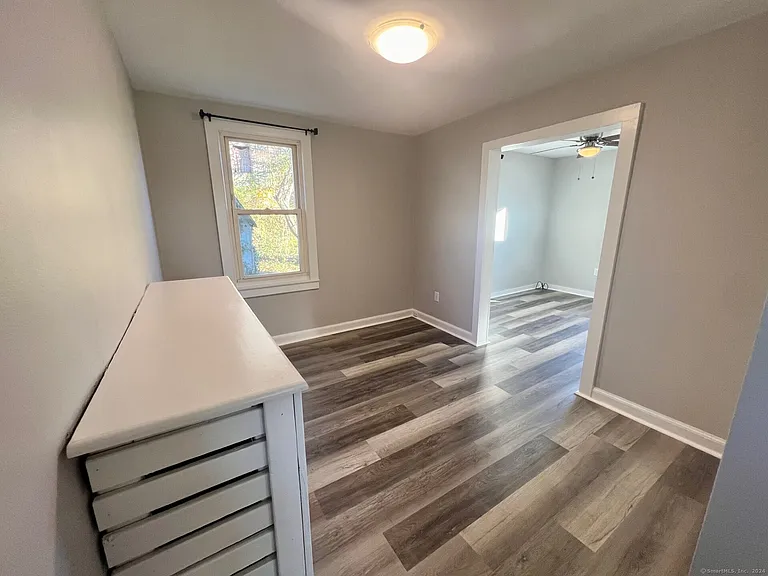 8 Burgeville Ct — Photo 5