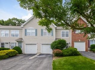 18 Pennsbury Way #5, East Brunswick, NJ 08816