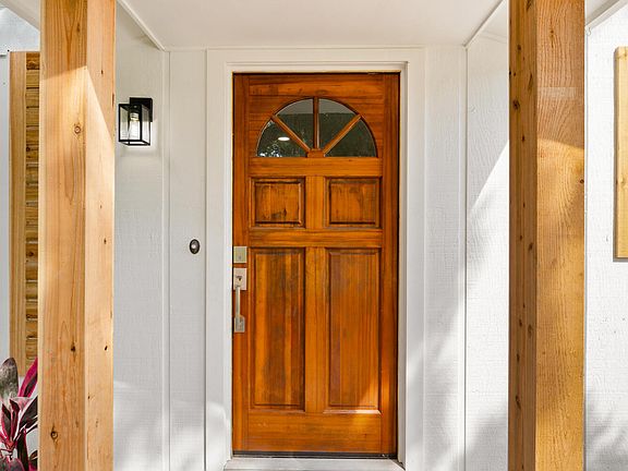 3rd image of 1009 21ST Street N