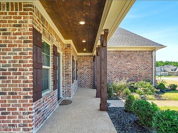 2nd image of 5098 Kensington Creek Dr