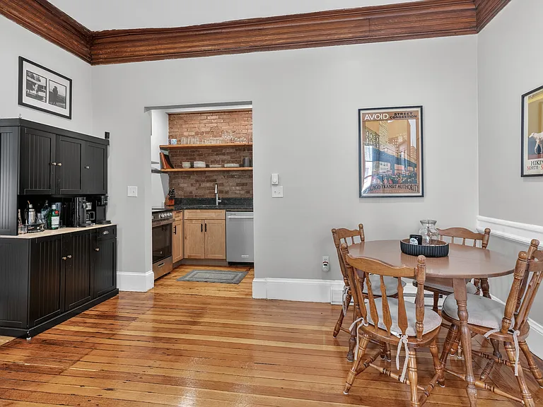 16 Cumberland St #2 — Photo 5
