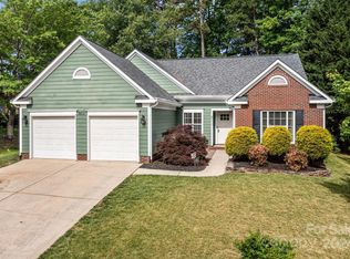 3511 Fernmoss Ct, Charlotte, NC 28269