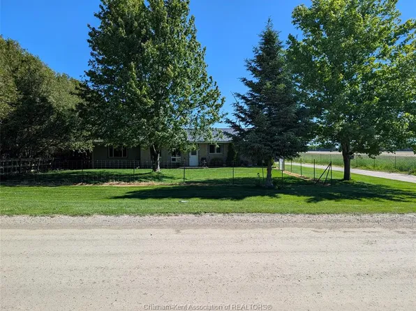 19311 Gore Rd, Chatham Kent, ON N0P 1A0