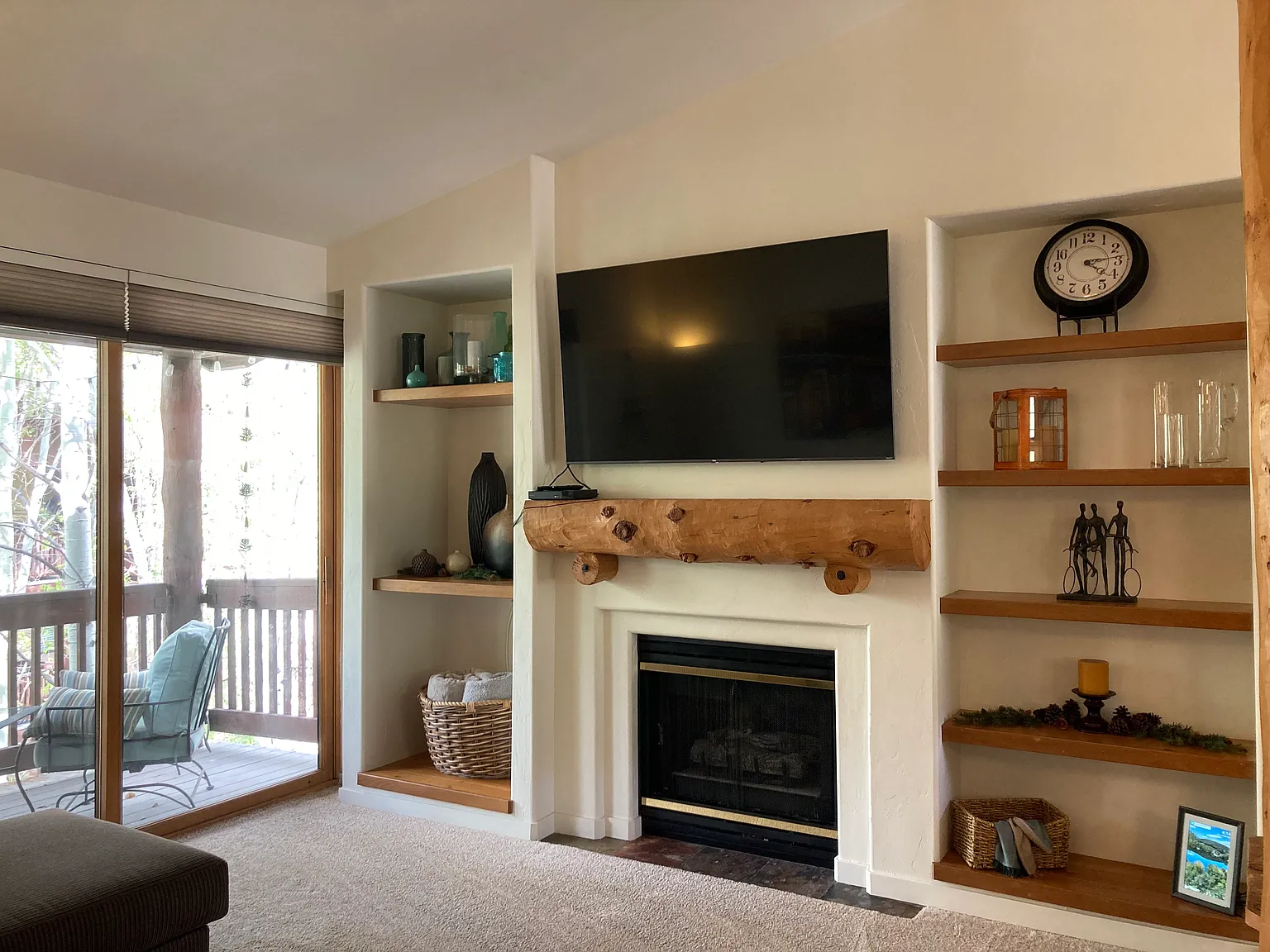 3 bed, 1326 sqft, $3,500 — Photo 2