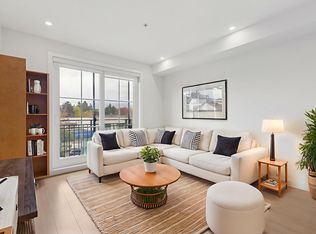 2528 Collingwood St #309, Vancouver, BC V6R 0C1