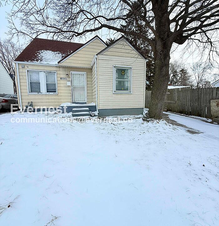 1st image of 18640 Sherwood St