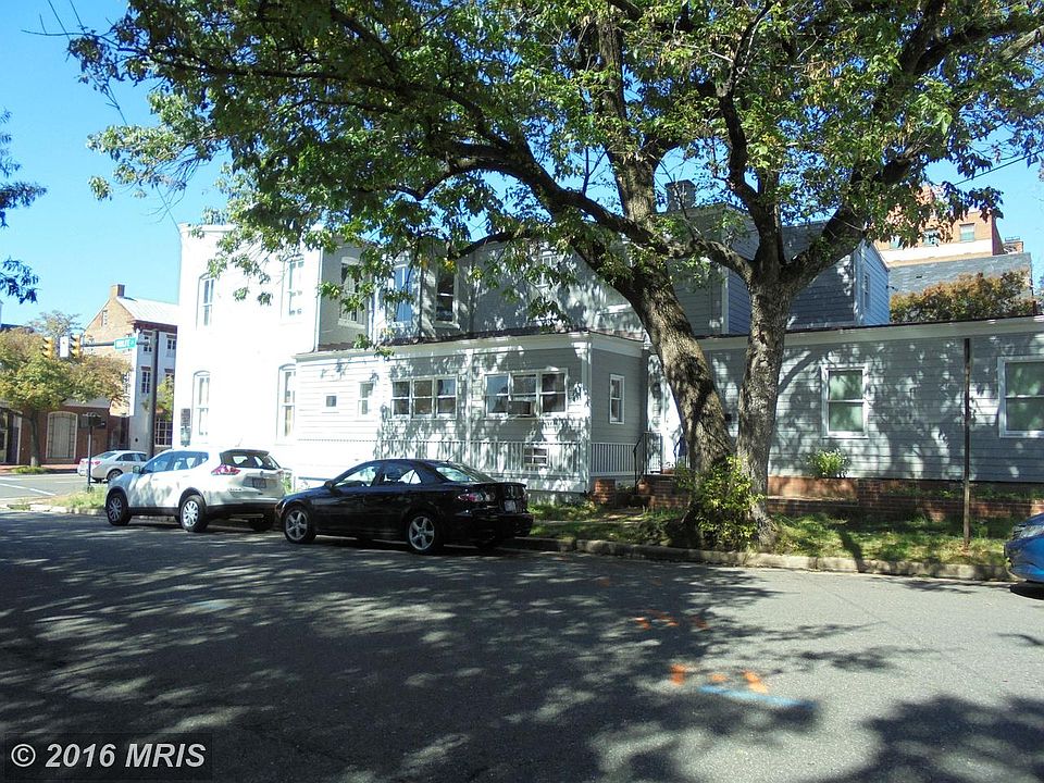 1st image of 615 Wolfe St